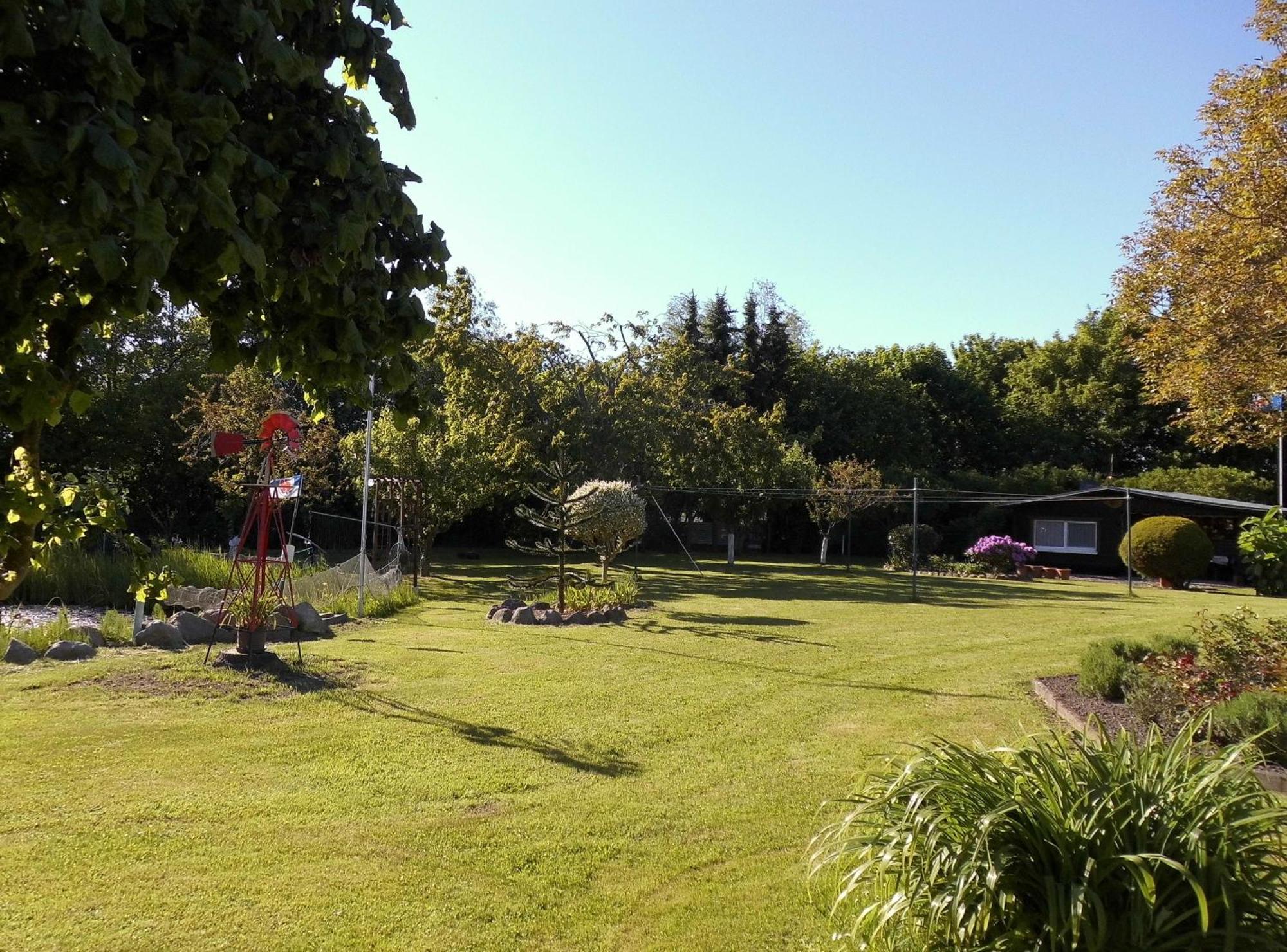 Kluis Bungalow Und Ferienwohnung Auf Ruegen מראה חיצוני תמונה