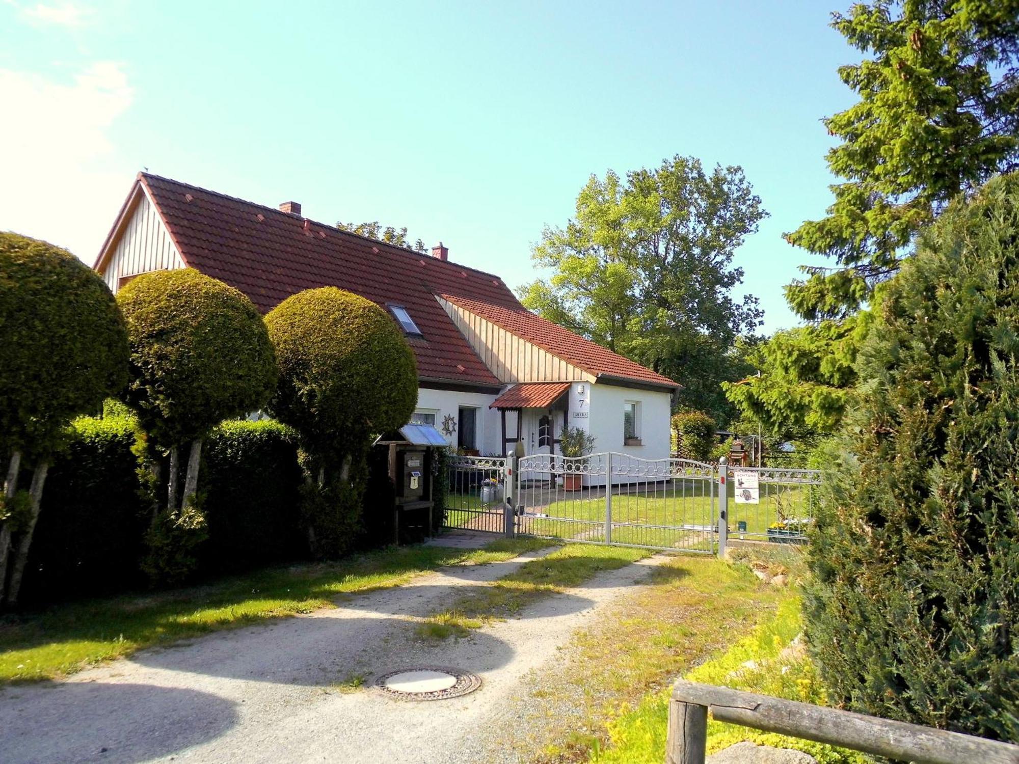 Kluis Bungalow Und Ferienwohnung Auf Ruegen מראה חיצוני תמונה